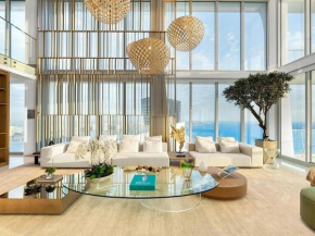 Stunning Sky Villa With Panoramic Ocean Views